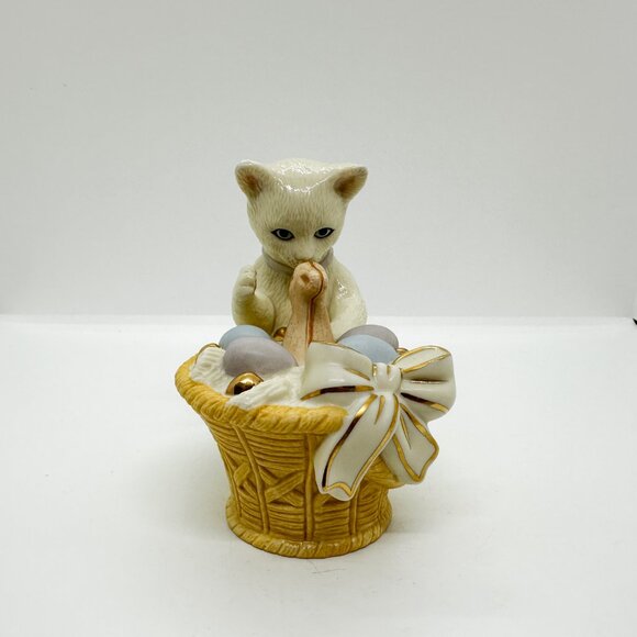 NIB Lenox Cat Easter Bunny Basket Eggs 24K Gold Sweet Wonder Ivory Chocolate - Picture 6 of 8